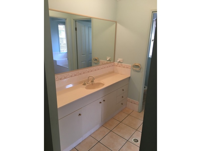 7 Macquarie Street, Banora Point NSW 2486