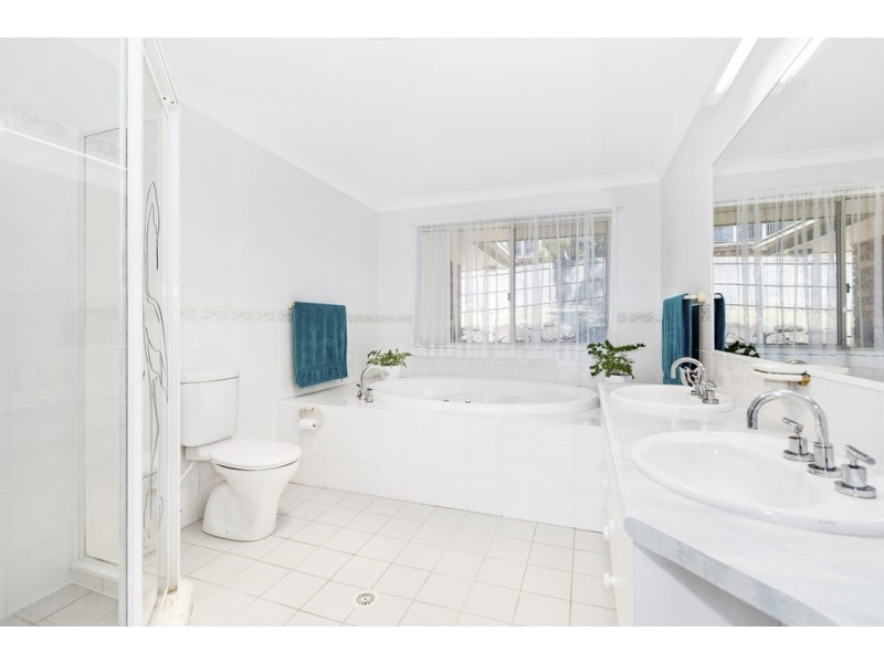 9 Federation Drive, Terranora NSW 2486