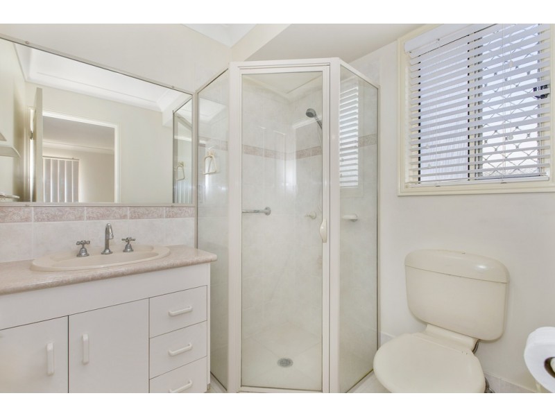 2 / 9 Rosnay Court, Banora Point NSW 2486