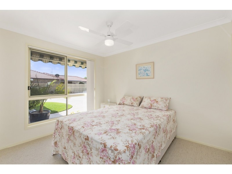 2 / 9 Rosnay Court, Banora Point NSW 2486
