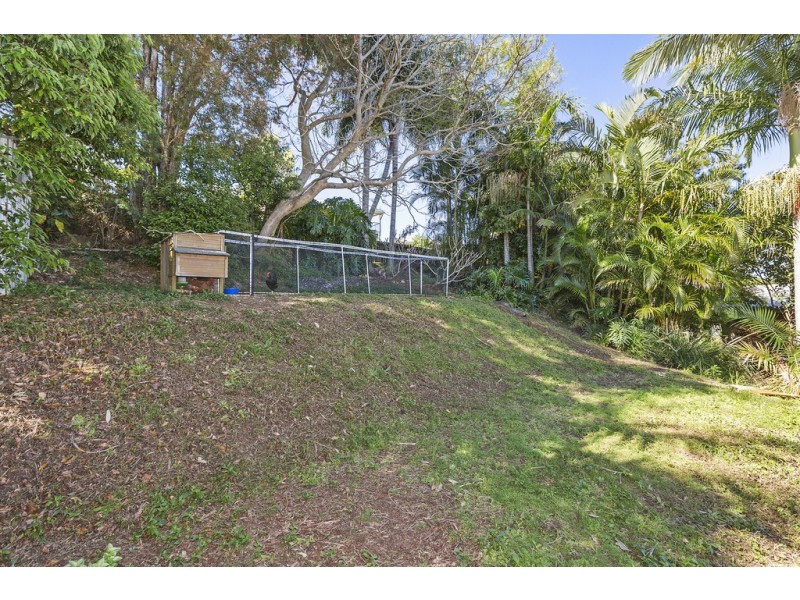 30 Broadwater Esplanade, Bilambil Heights NSW 2486