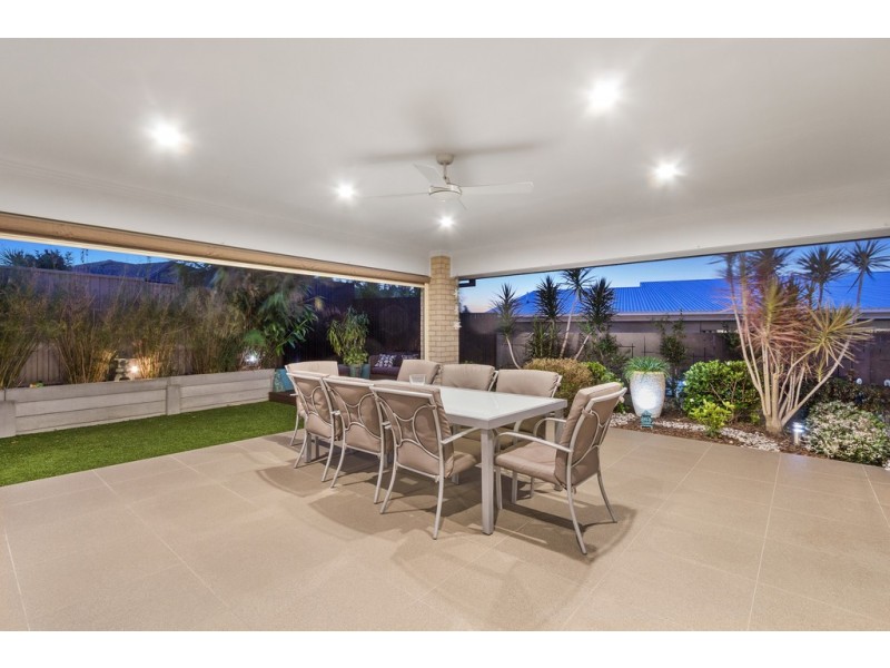 14 Lennox Circuit, Pottsville NSW 2489