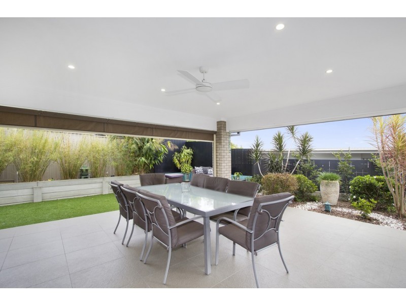 14 Lennox Circuit, Pottsville NSW 2489