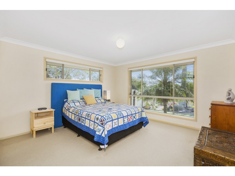 9 Nandina Terrace, Banora Point NSW 2486