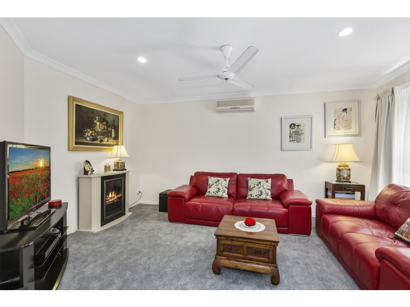 30 Covent Gardens Way, Banora Point NSW 2486