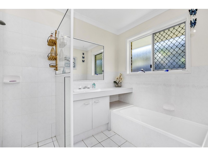 30 Covent Gardens Way, Banora Point NSW 2486