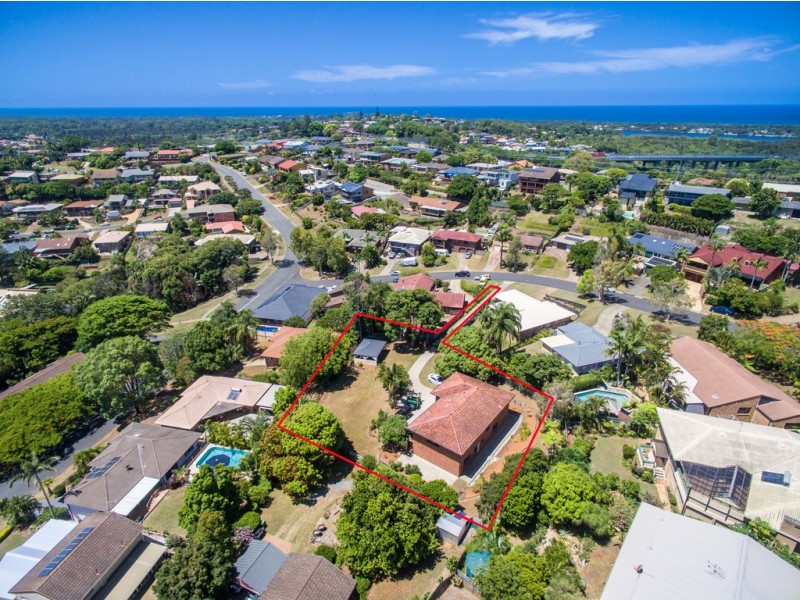 19 Widgee Avenue, Banora Point NSW 2486