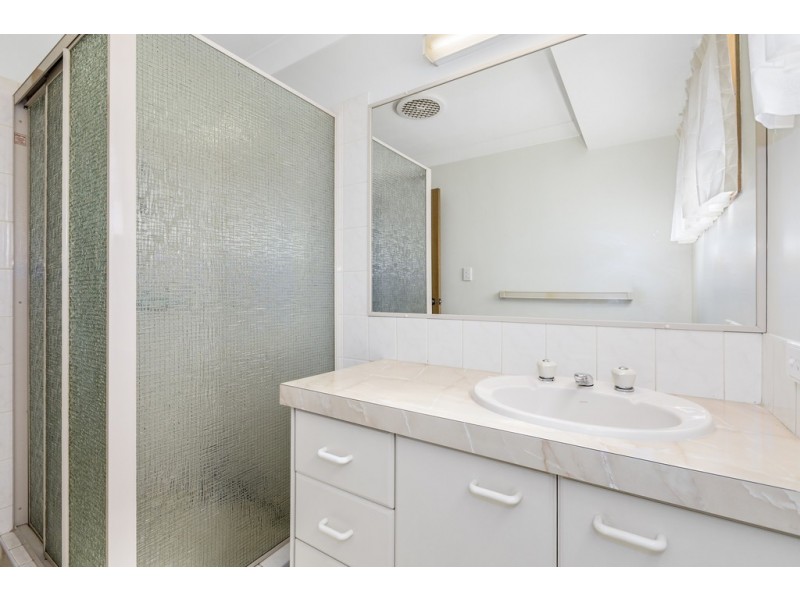 31 Amaroo Drive, Banora Point NSW 2486