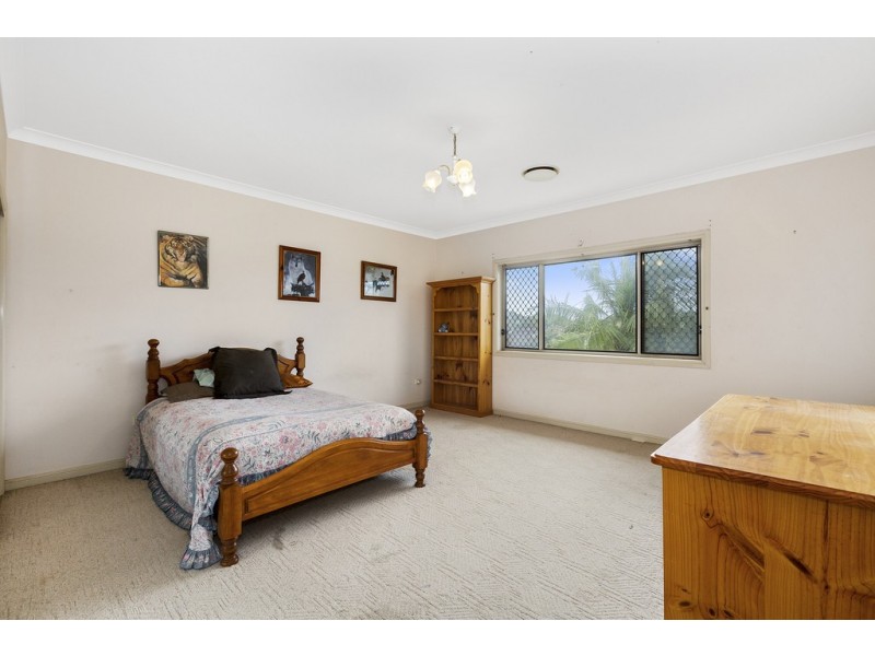 7 Avondale Drive, Banora Point NSW 2486