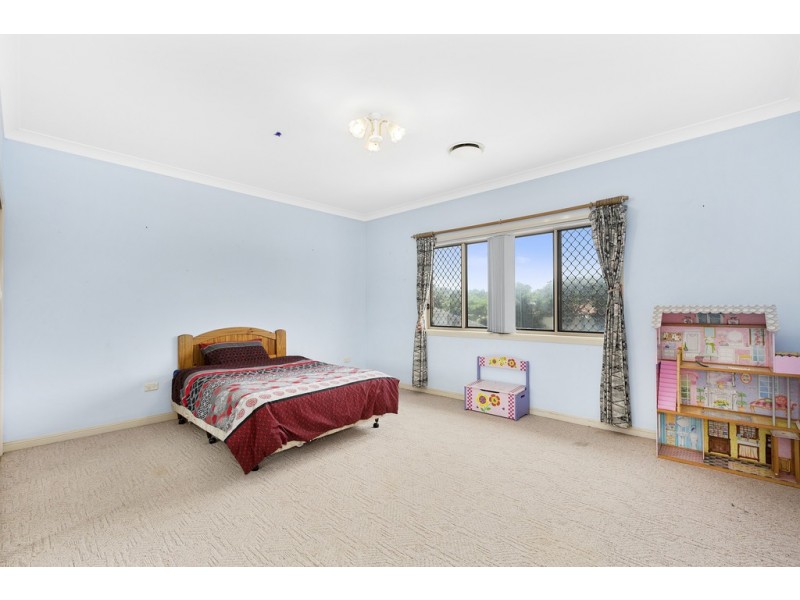 7 Avondale Drive, Banora Point NSW 2486