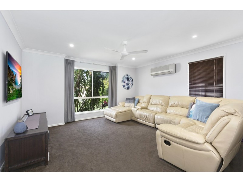 32 Merion Court, Banora Point NSW 2486