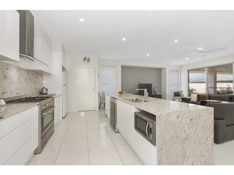 10 Bonville Street, Pottsville NSW 2489