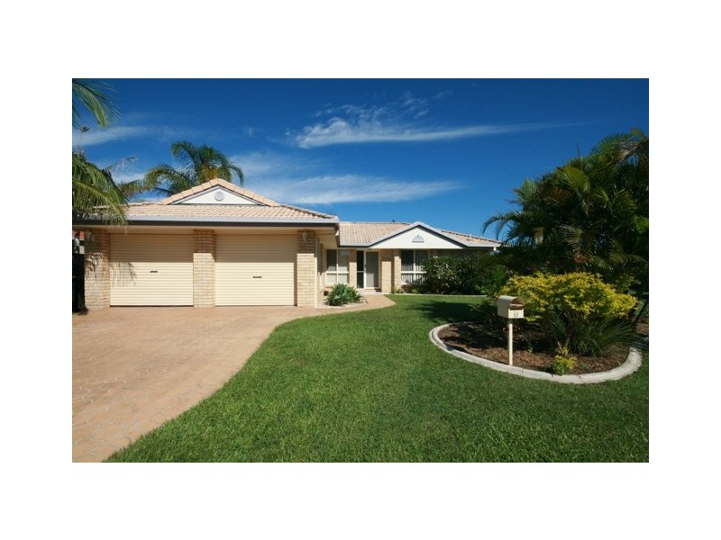 17 Riversdale Drive, Banora Point NSW 2486