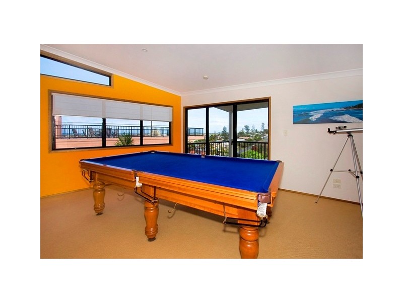 36 Tweed Street, Coolangatta QLD 4225