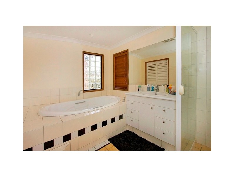 36 Tweed Street, Coolangatta QLD 4225