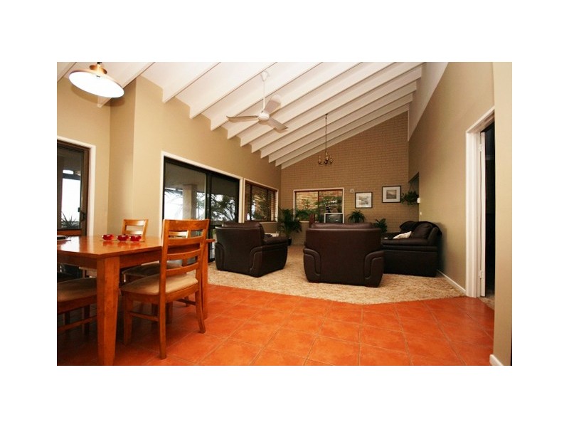31 Laura Street, Banora Point NSW 2486