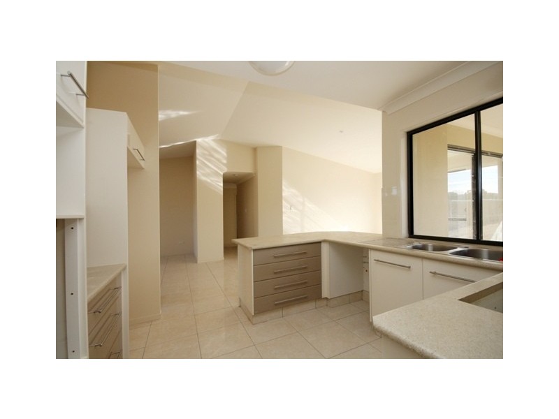 2 / 4 Nambucca Street, Pottsville NSW 2489