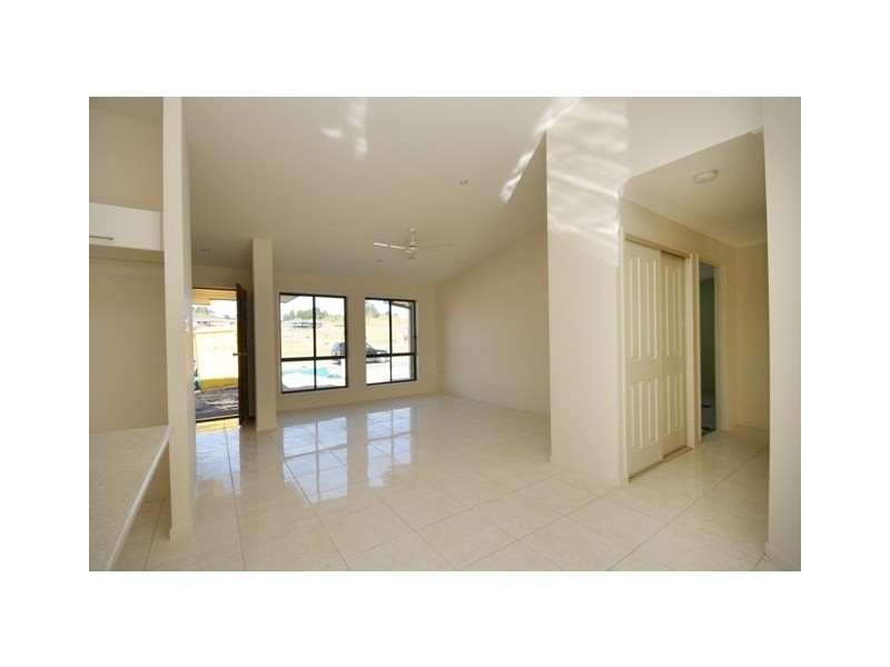 2 / 4 Nambucca Street, Pottsville NSW 2489