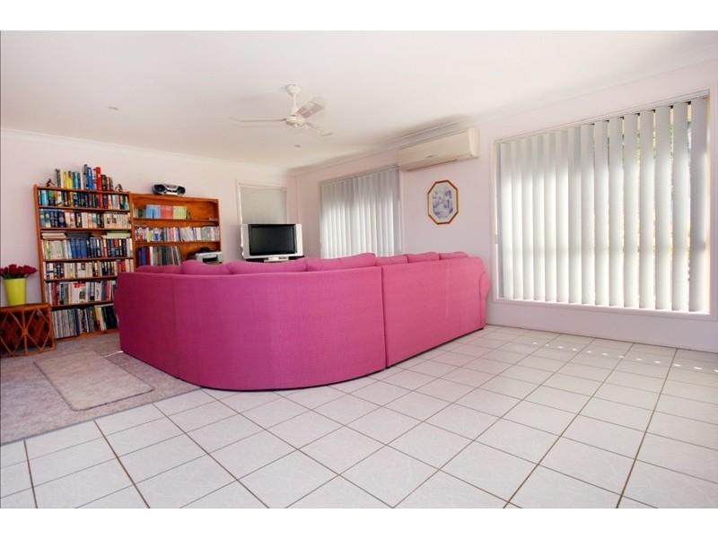 11 Snowgum Dr, Bilambil Heights NSW 2486