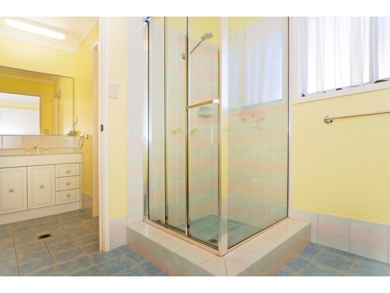 11 Hillcrest Ave, Tweed Heads South NSW 2486