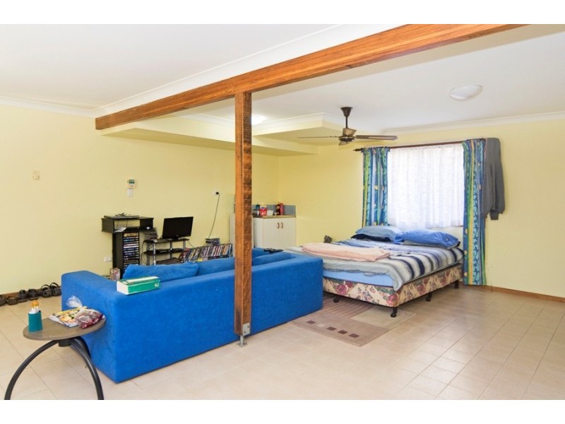 11 Hillcrest Ave, Tweed Heads South NSW 2486