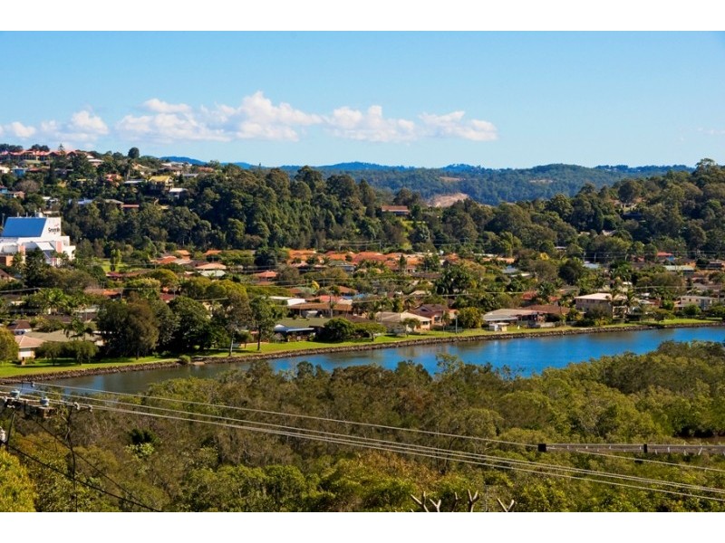 11 Hillcrest Ave, Tweed Heads South NSW 2486