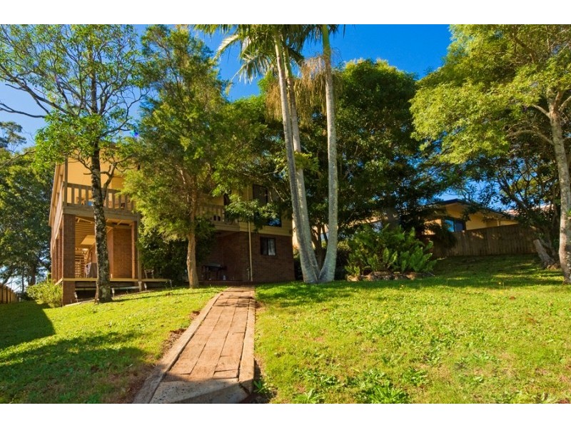 11 Hillcrest Ave, Tweed Heads South NSW 2486