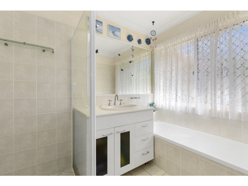 2 / 59 Old Ferry Road, Banora Point NSW 2486