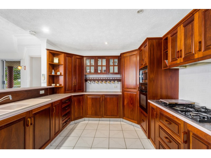 1/104 Pacific Parade, Bilinga QLD 4225