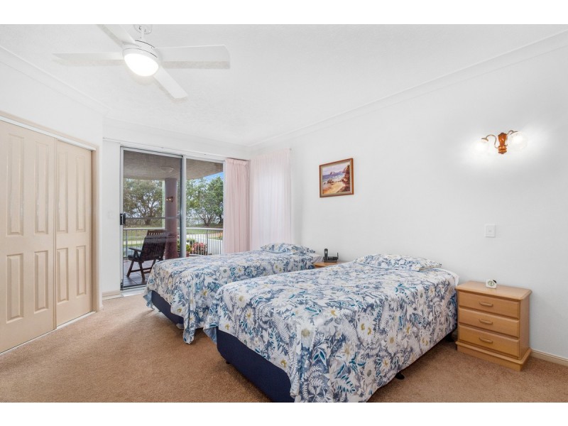 1/104 Pacific Parade, Bilinga QLD 4225