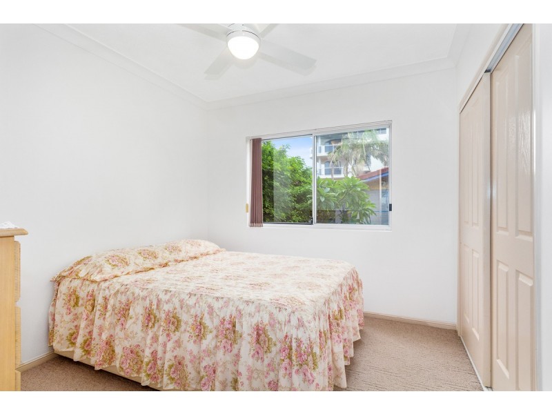 1/104 Pacific Parade, Bilinga QLD 4225