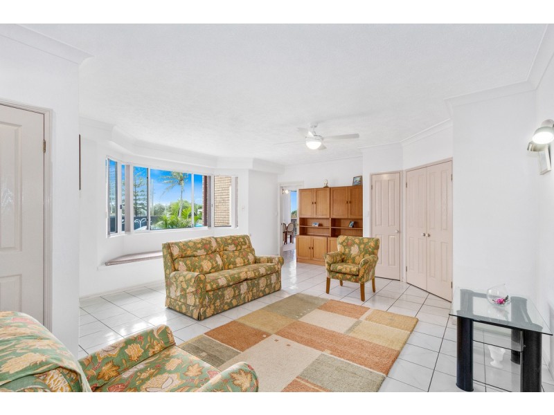 1/104 Pacific Parade, Bilinga QLD 4225