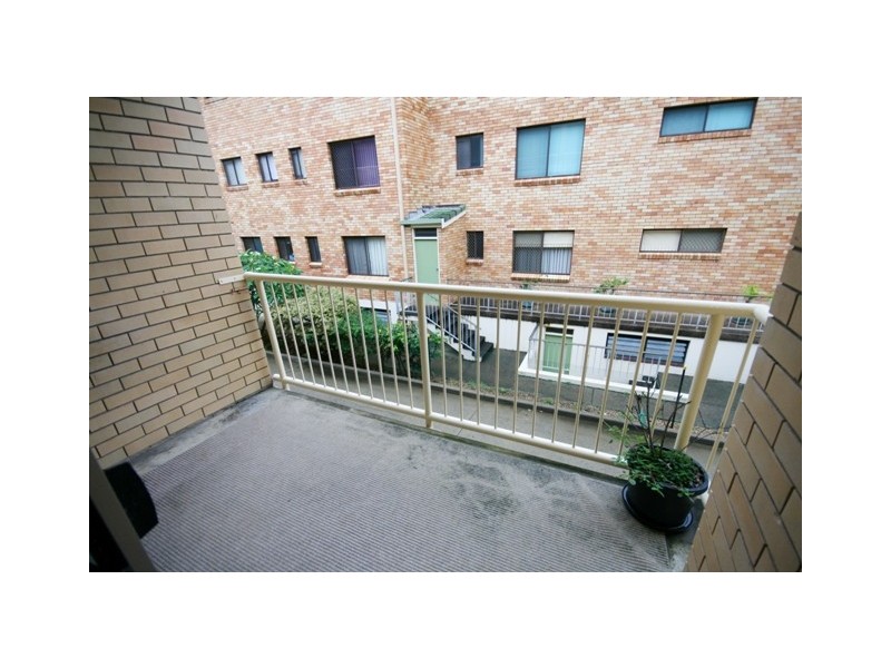 4 / 8 Frances St ‘Greenbank’, Tweed Heads NSW 2485