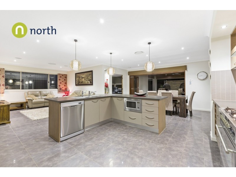16 Lennox Circuit, Pottsville NSW 2489