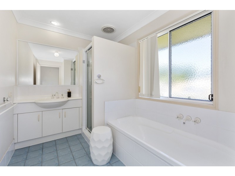 7 Periwinkle Crescent, Tugun QLD 4224