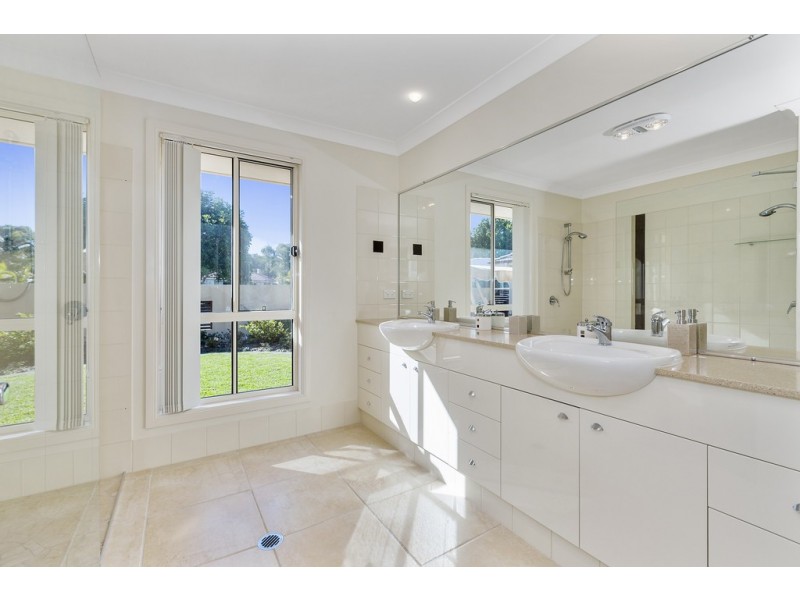 144 Botanical Circuit, Banora Point NSW 2486