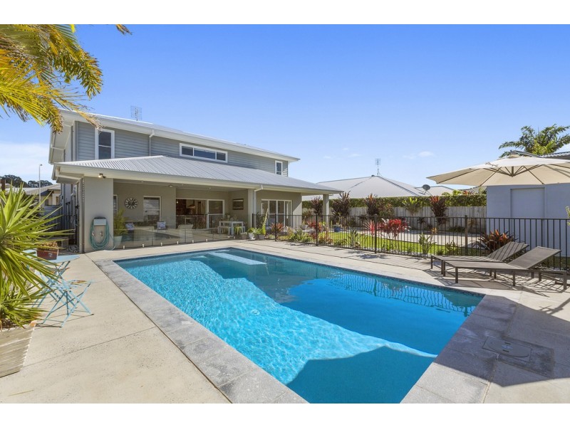 32 Kellehers Road, Pottsville NSW 2489