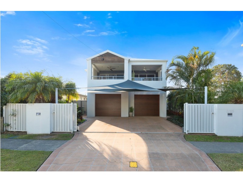 2 / 135 Laguna Avenue, Palm Beach QLD 4221