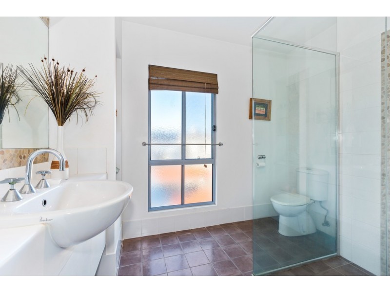 2 / 135 Laguna Avenue, Palm Beach QLD 4221