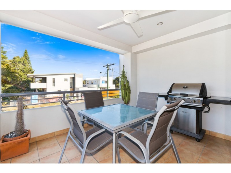 2 / 135 Laguna Avenue, Palm Beach QLD 4221