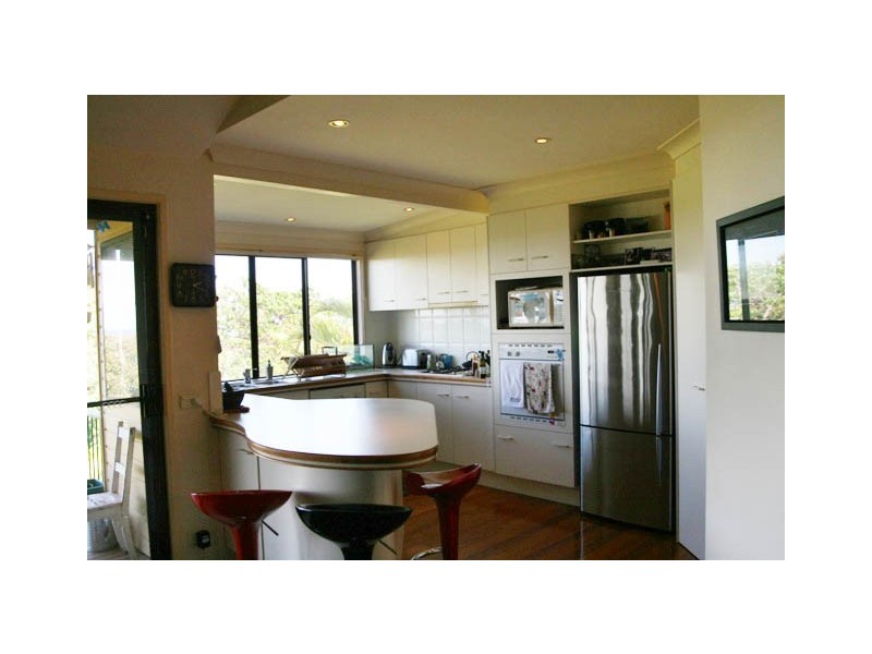 12 Allamanda Ave, Banora Point NSW 2486