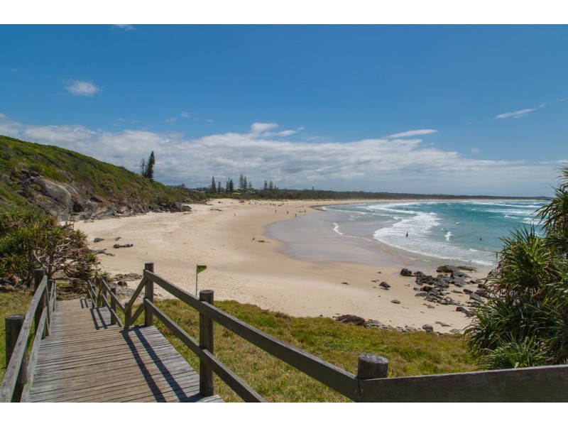 2 / 36 Sandalwood Drive, Bogangar NSW 2488