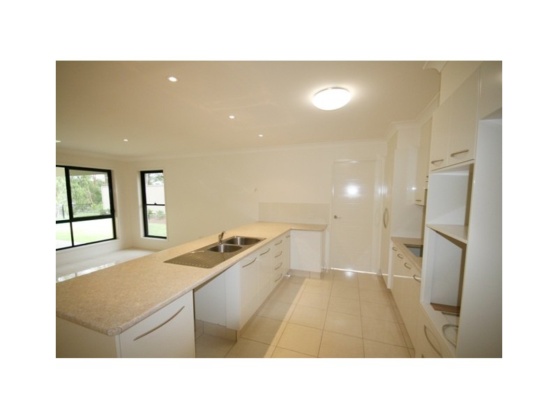 91 Botanical Cct, Banora Point NSW 2486