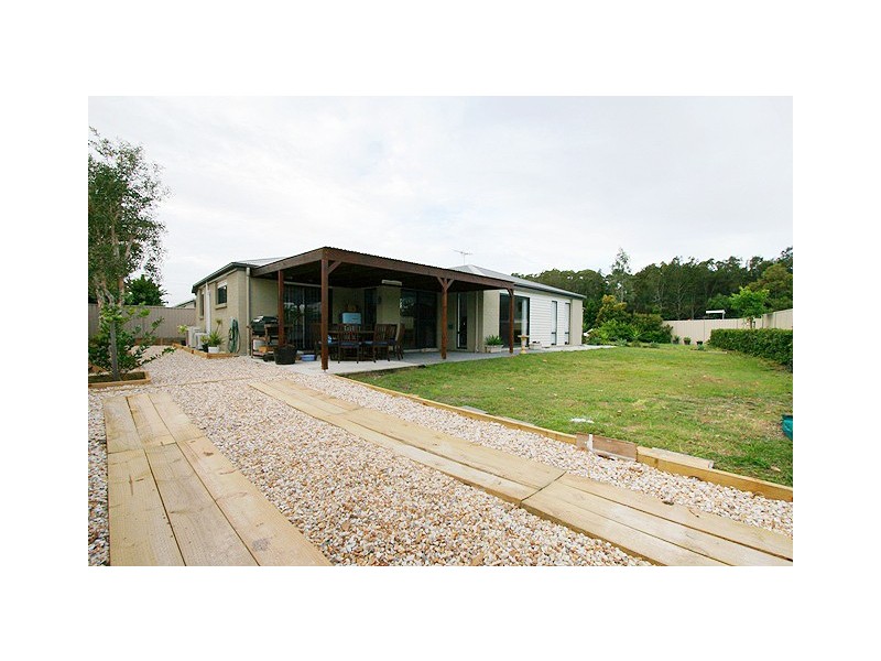 90 Sugar Glider Dr, Pottsville NSW 2489