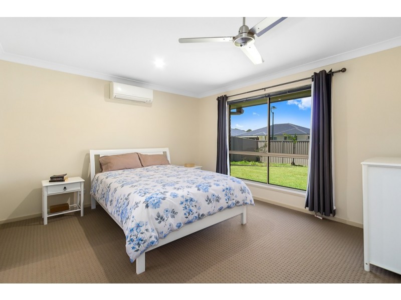 26 Seabreeze Boulevard, Pottsville NSW 2489