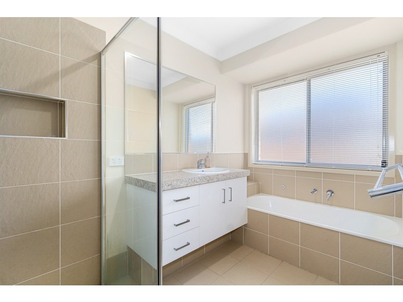 26 Seabreeze Boulevard, Pottsville NSW 2489