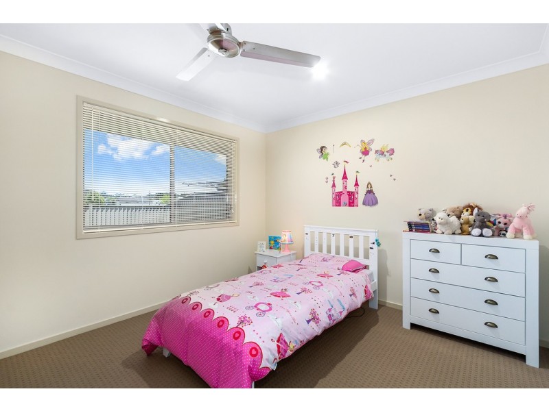 26 Seabreeze Boulevard, Pottsville NSW 2489