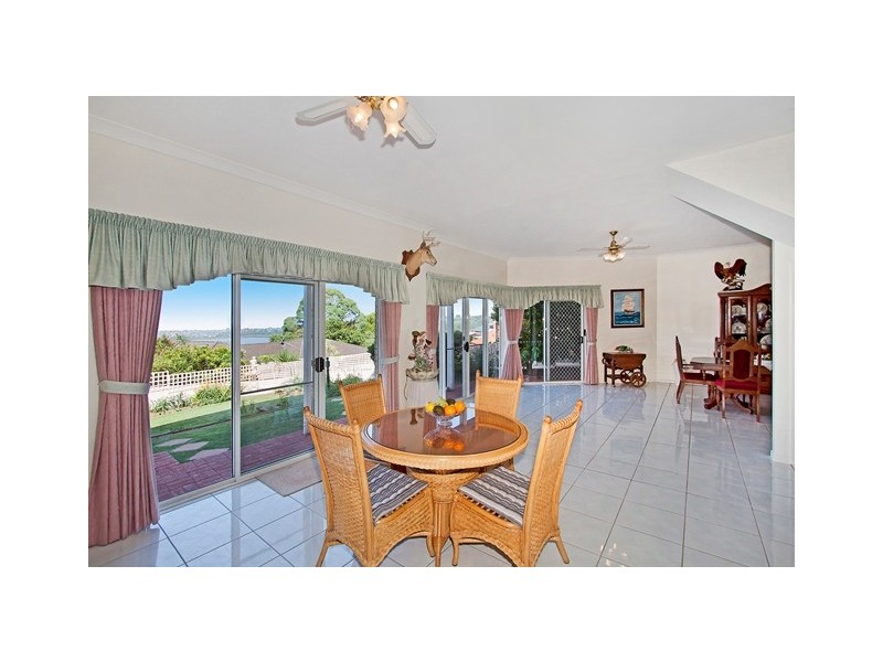 27 Sierra Vista Blvd, Bilambil Heights NSW 2486