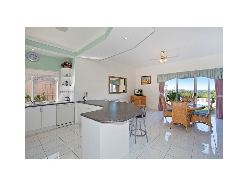 27 Sierra Vista Blvd, Bilambil Heights NSW 2486
