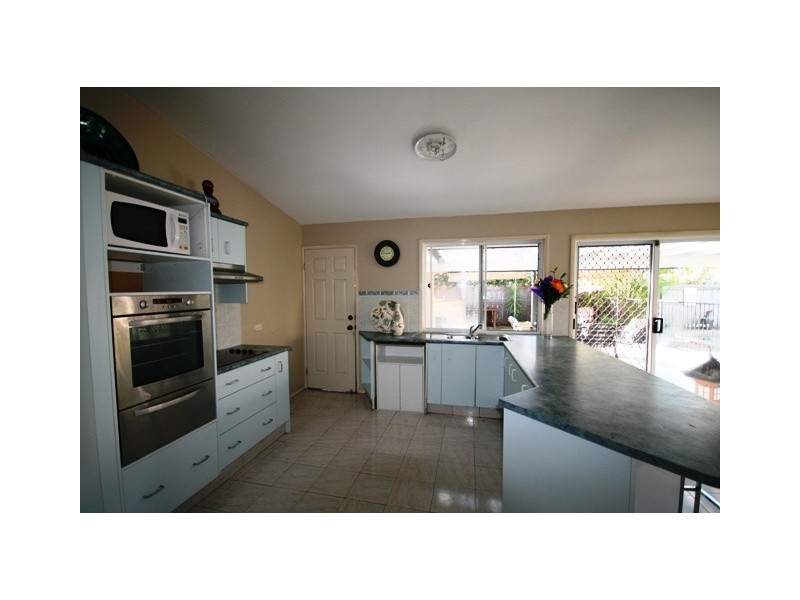 295 Darlington Dr, Banora Point NSW 2486